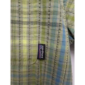 D2 Patagonia Men's XL Green & Blue Plaid Organic Short Sleeve Shirt Has Pin Hole